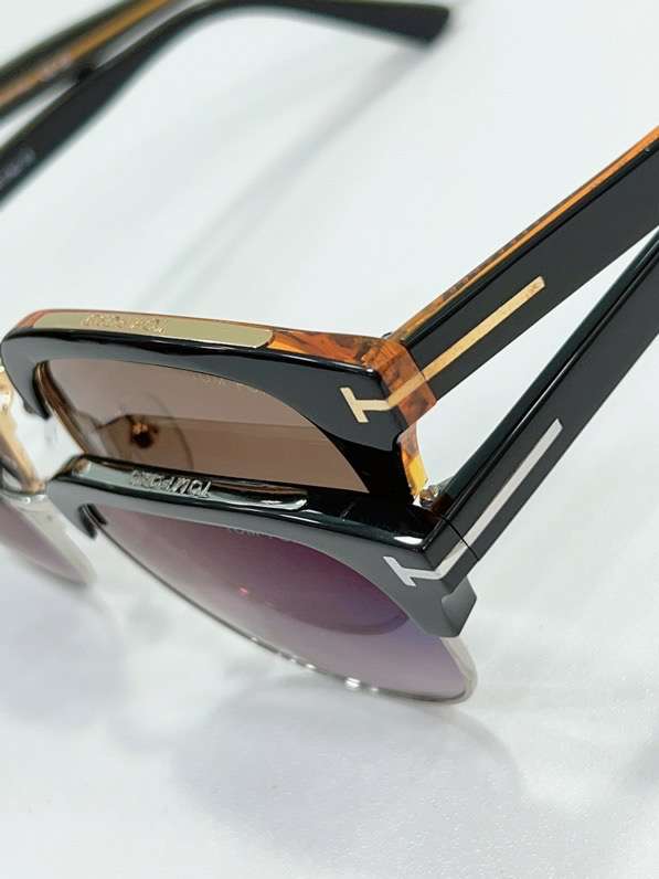 Picture of Tom Ford Sunglasses _SKUfw51875980fw